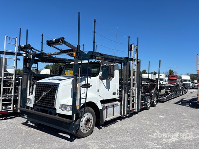 2014 Volvo VAH200 6x2 Car Carrier Truck