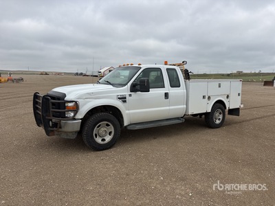 2008 Ford F-350 XL 4x4 Extended Cab Utility Truck