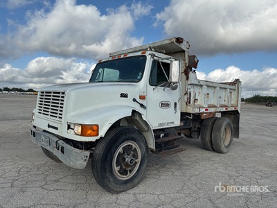 1994 International 4700 4x2 S/A Dump Truck