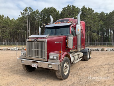 2007 Western Star 4900FA 6x4 T/A Sleeper Truck Tractor