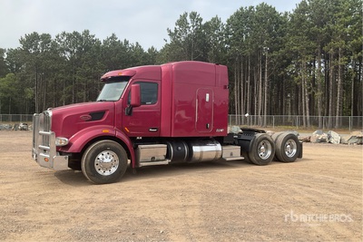 2017 Peterbilt 567 Ciągnik siodłowy T/A z kabiną sypialną