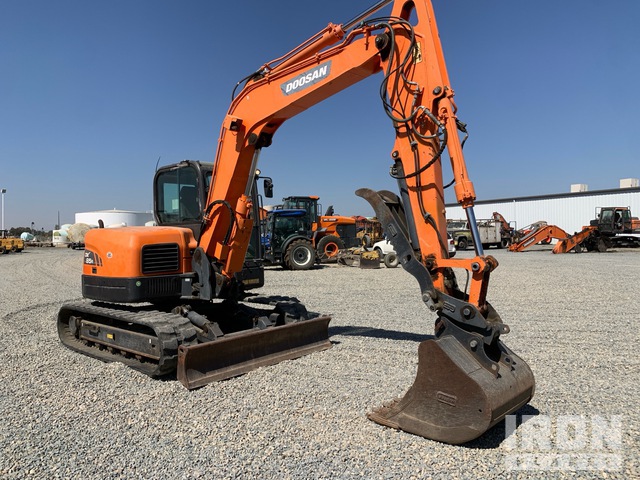 EXCAVADORA 2017 DOOSAN DX85R3