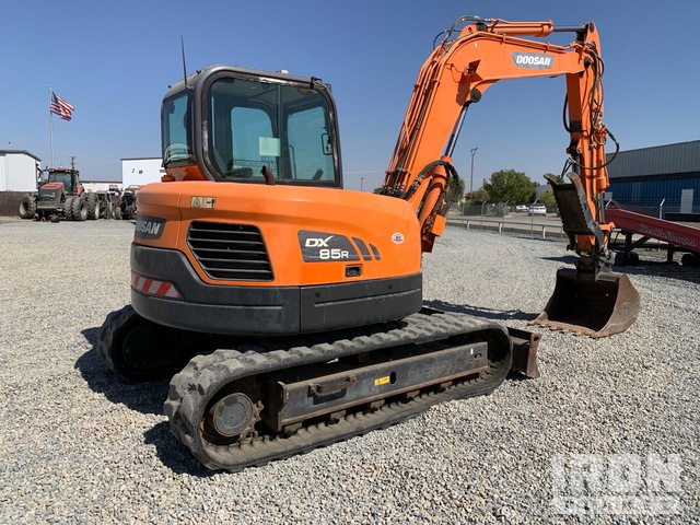 EXCAVADORA 2017 DOOSAN DX85R3