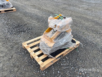 2025 BLK 04 ローダーバックホー用油圧ハンマー (Unused)