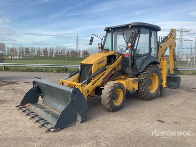 2017 New Holland B80B-SS 4x4 Chargeuse-pelleteuse