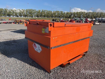 2000 Steenbergen 3000 Liter Fuel Tank