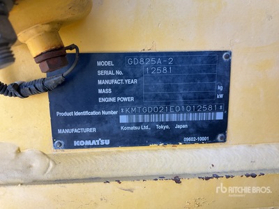 2010 Komatsu GD825A-2 Motolivellatrice