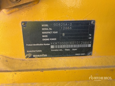 2011 Komatsu GD825A-2 Motolivellatrice