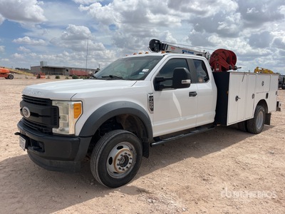 2017 Ford F-450 XL 4x4 Extended Cab Service Truck