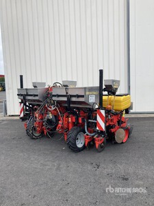 2015 Matermacc 8130TC 4.5 m 3-Point Air Seeder