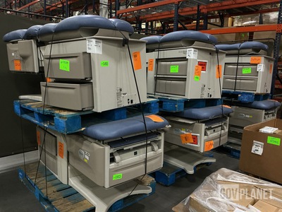 (6) Brewer 6501 Examination Tables