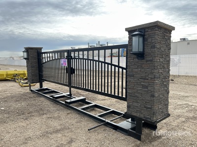 Bulldog Industries 20 ft x 5 ft 3 in Bi-Parting Entrance Driveway Gate (Unused)