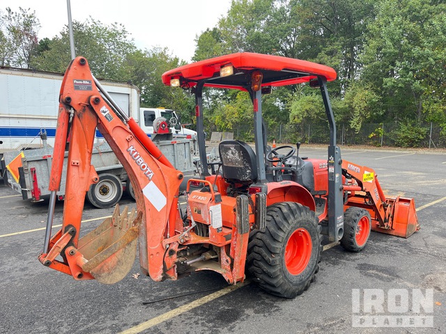 RETROEXCAVADORA 2016 KUBOTA B26