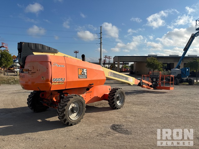ELEVADOR TELESCóPICO 2017 JLG 4WD 660SJ