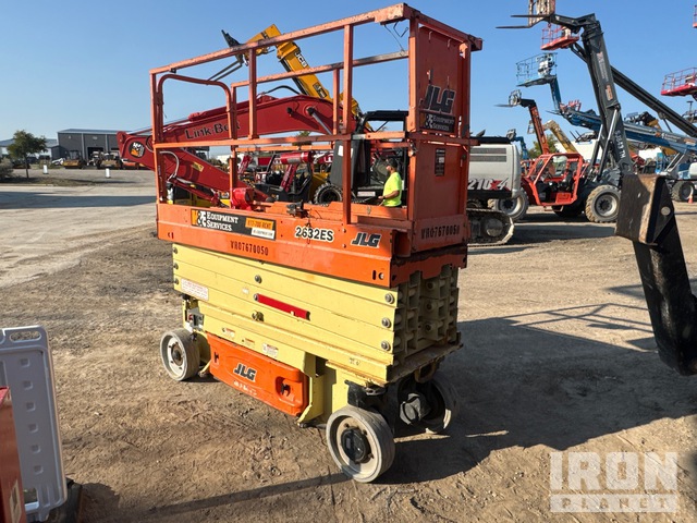 ELEVADOR TIJERA 2017 JLG 2632ES