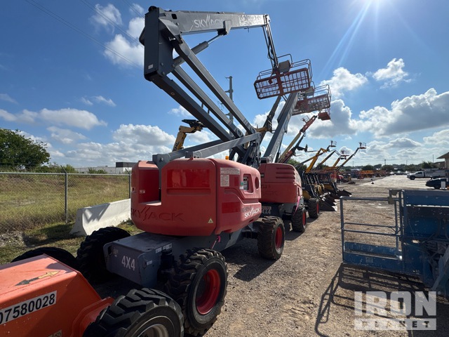 ELEVADOR ARTICULADO 2016 SKYJACK 4WD SJ63AJ