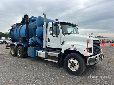 2013 Freightliner 114SD Vacuum Excavator Truck
