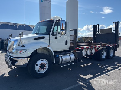 2015 International 4400 DuraStar Cylinder Pallet 6x4 Flatbed Truck