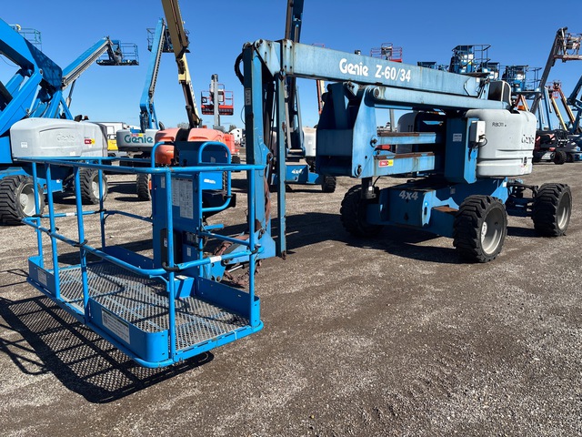 2014 Genie Z-60/34 4WD Diesel Articulating Boom Lift 2014 Genie Z-60/34 4WD Diesel Articulating Boom Lift