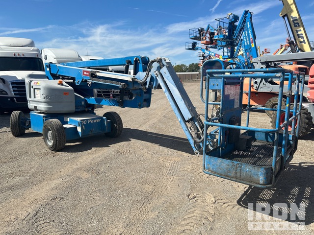 2014 Genie Z45/25E 2WD Electric Articulating Boom Lift in South