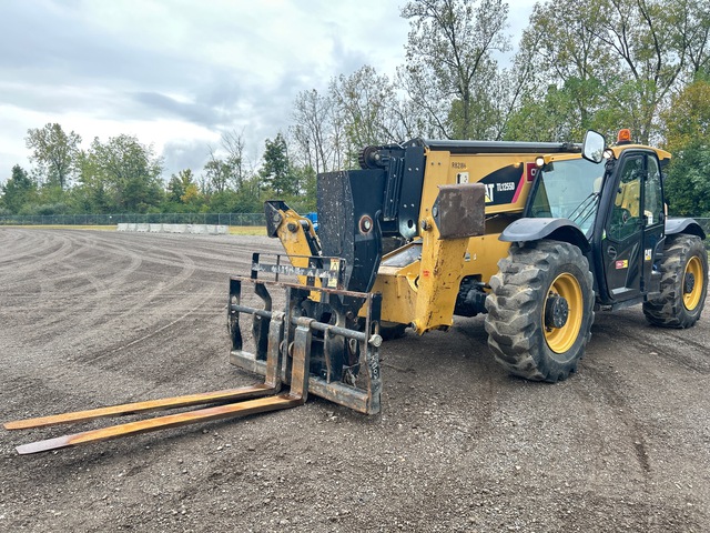 2015 Caterpillar TL1255D
