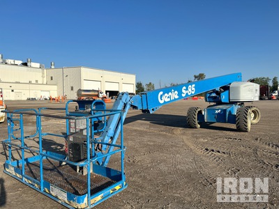 2015 Genie S-85 4WD Diesel Telescopic Boom Lift