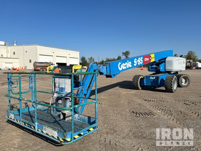 2015 Genie S-85 4WD Diesel Telescopic Boom Lift