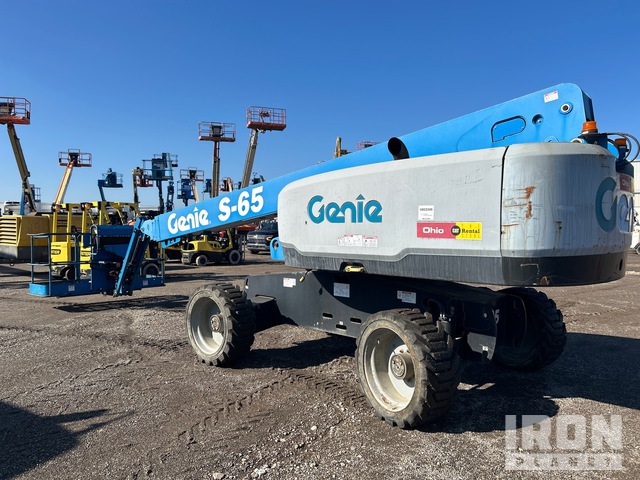 ELEVADOR TELESCóPICO 2015 GENIE 4WD S65
