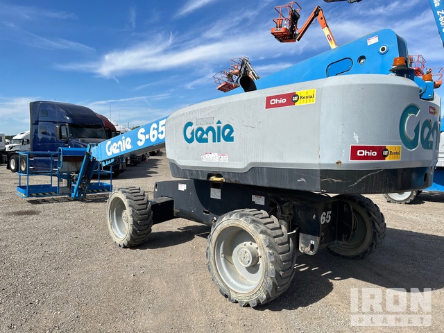 ELEVADOR TELESCóPICO 2015 GENIE 4WD S65