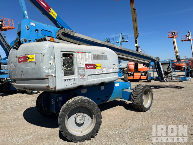 ELEVADOR TELESCóPICO 2013 GENIE 4WD S65