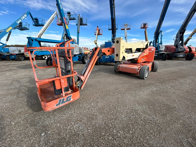 2015 JLG E450AJ 2WD Electric Articulating Boom Lift