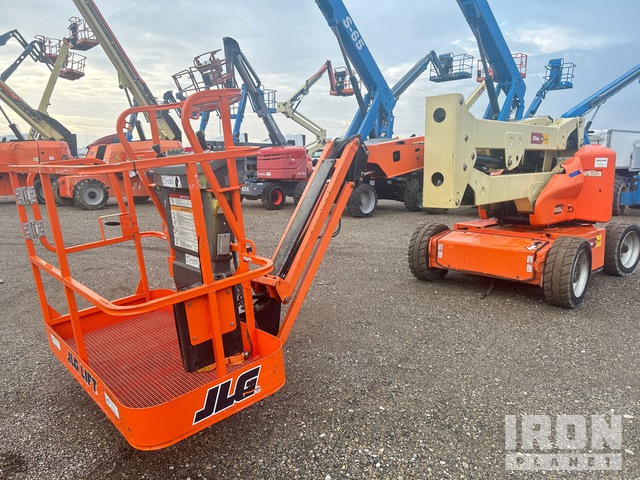 ELEVADOR ARTICULADO 2015 JLG E450AJ