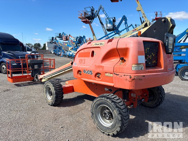 ELEVADOR TELESCóPICO 2015 JLG 4WD 400S