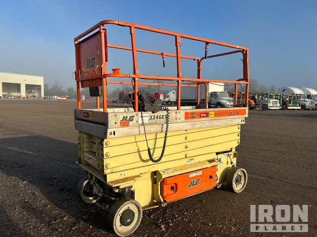 ELEVADOR TIJERA  2006 JLG 3246ES