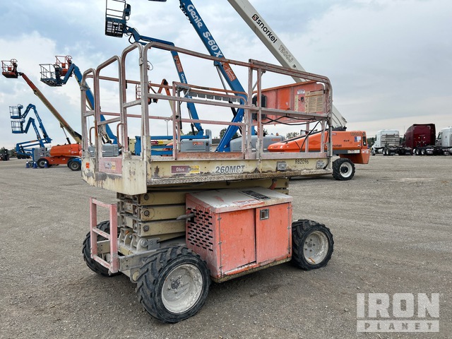 ELEVADOR TIJERA 2015 JLG 260MRT