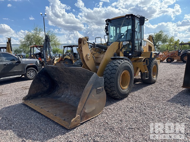 CARGADOR FRONTAL 2018 CATERPILLAR 926M