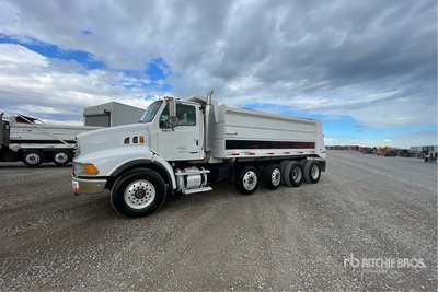 2005 Sterling LT9500 10x4 Quad/A Camión dumper