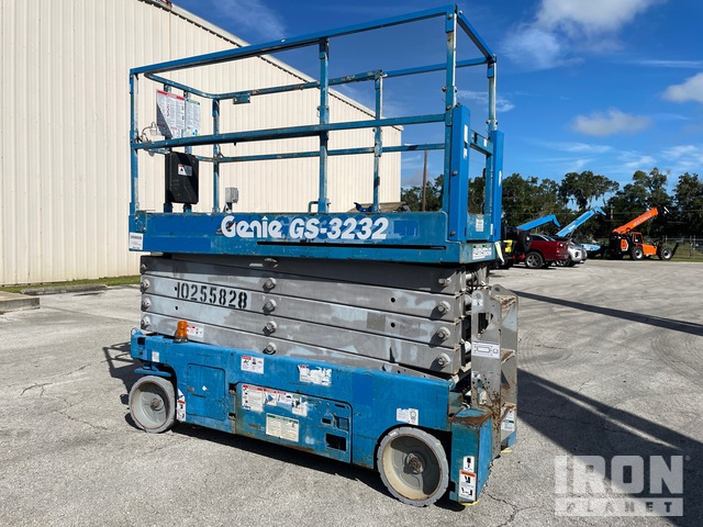 ELEVADOR TIJERA 2014 GENIE GS3232