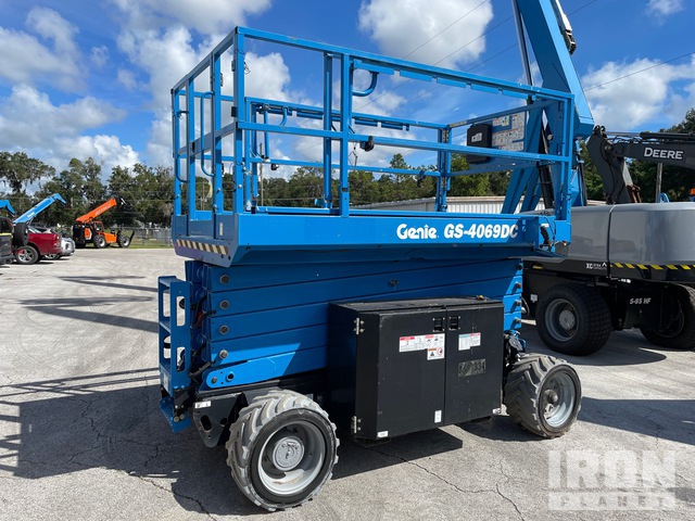ELEVADOR TIJERA 2022 GENIE GS4069DC