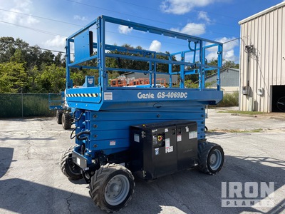 2022 GENIE GS-4069 DC Electric Podnośnik nożycowy
