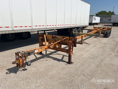 2002 Retract 40 ft x 91 in T/A Pipe Handling Trailer