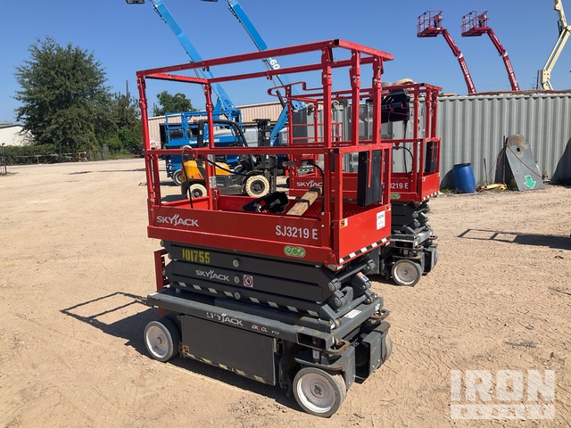 ELEVADOR TIJERA 2024 SKYJACK SJ3219