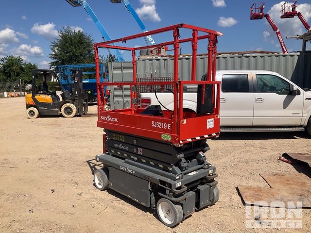 ELEVADOR TIJERA 2024 SKYJACK SJ3219E