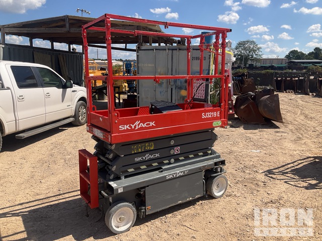 ELEVADOR TIJERA 2024 SKYJACK SJ3219E