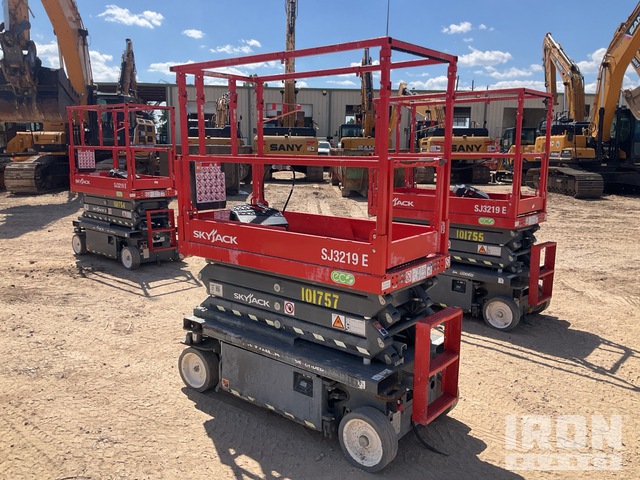 ELEVADOR TIJERA 2024 SKYJACK SJ3219E