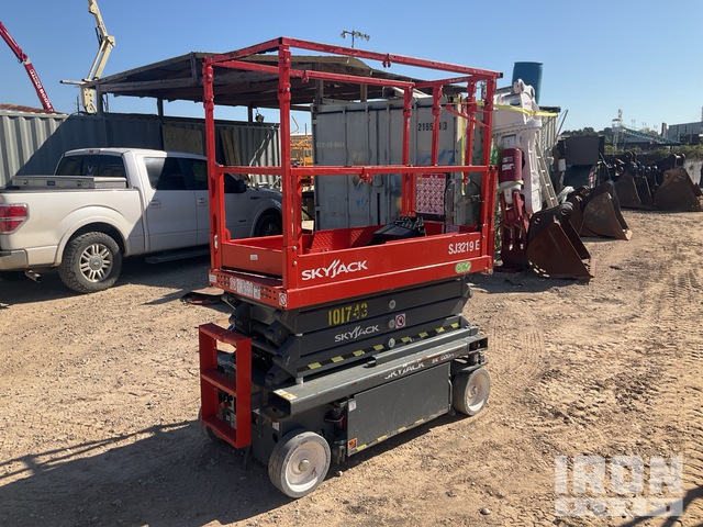 ELEVADOR TIJERA 2024 SKYJACK SJ3219E