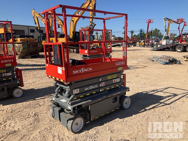 ELEVADOR TIJERA 2024 SKYJACK SJ3219E
