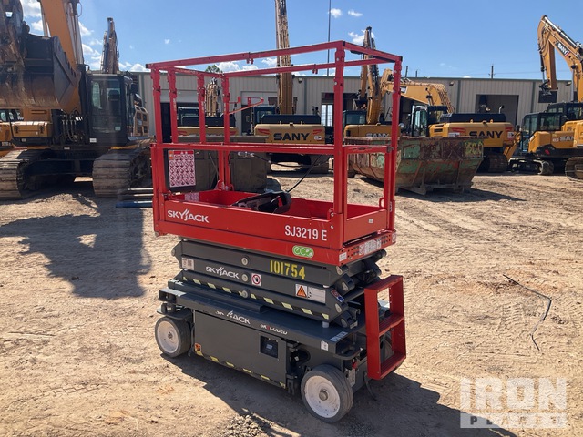 ELEVADOR TIJERA 2024 SKYJACK SJ3219E