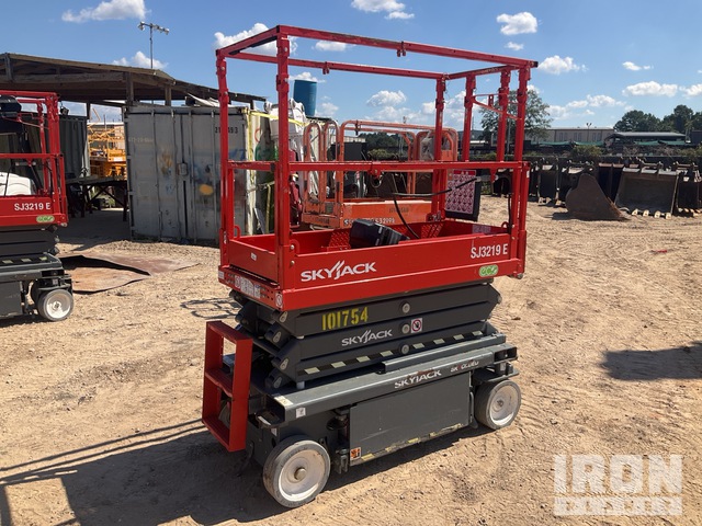 ELEVADOR TIJERA 2024 SKYJACK SJ3219E