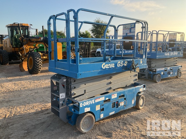 ELEVADOR TIJERA 2023 GENIE GS2646